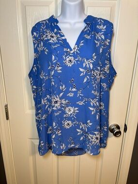 Blue floral sleeveless top with V-neckline by Cure size 1XL